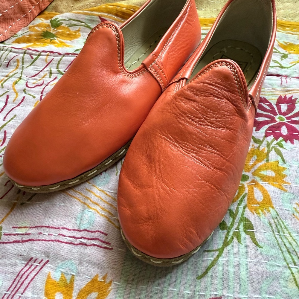 Tigris Orange Leather Slip-On Shoes - Picture 6 of 11